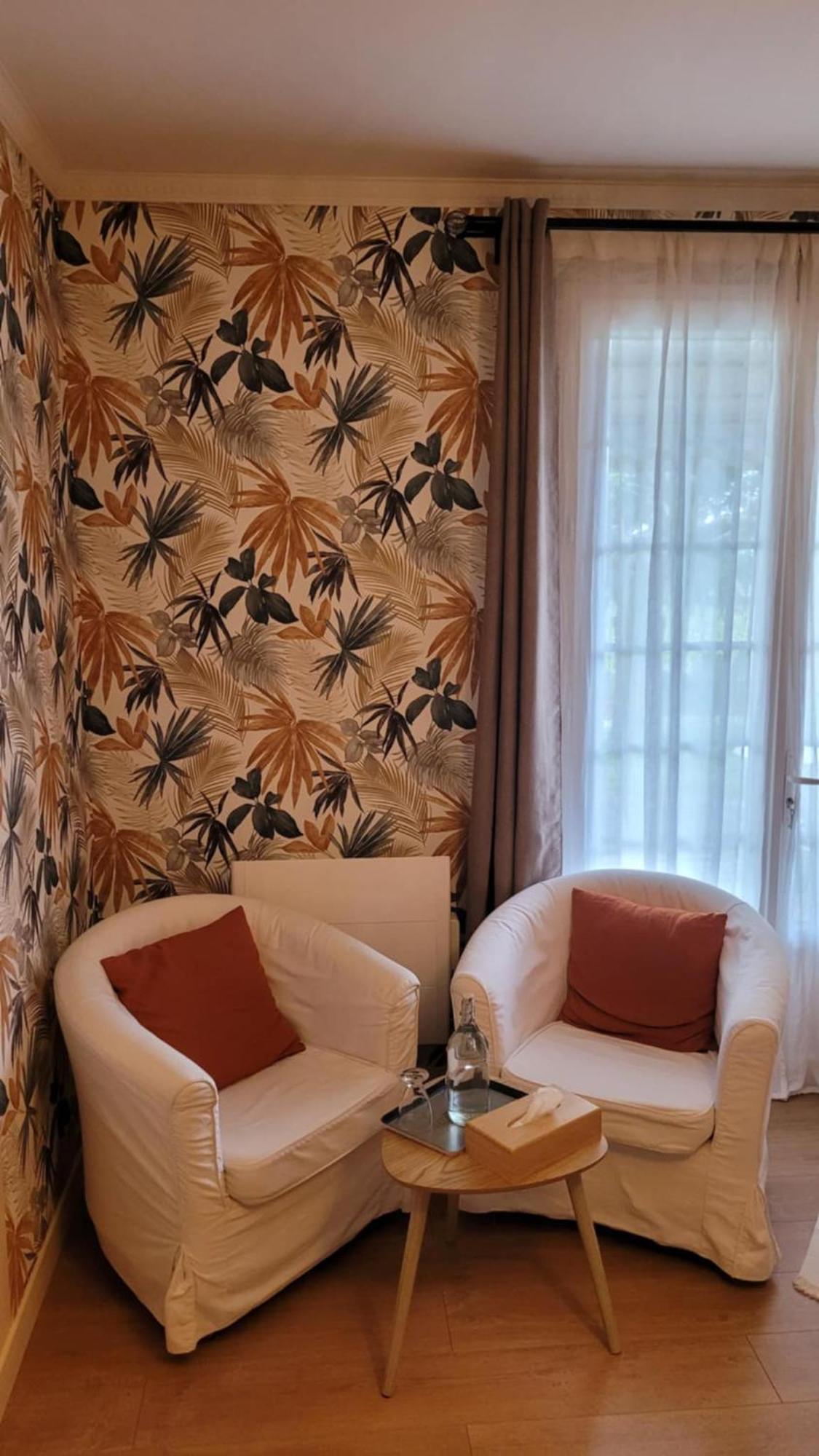 A L'Ombre De La Treille -Proche Saint-Emilion Bed & Breakfast Ngoại thất bức ảnh